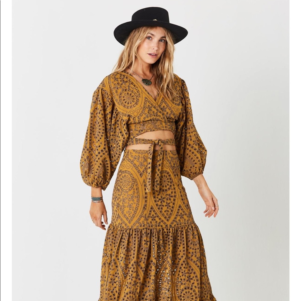 Jen’s private booty crop top